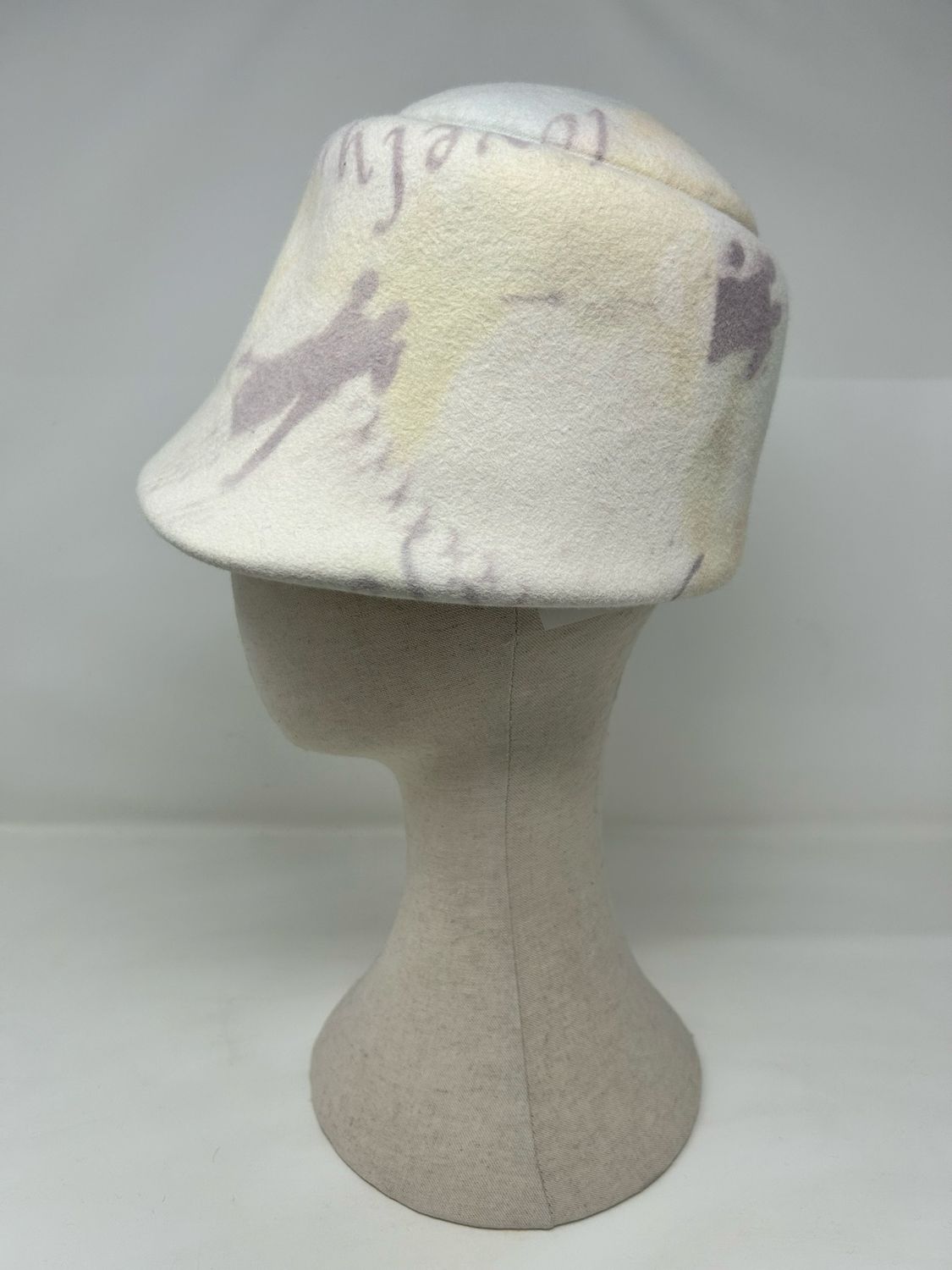 Lovely Duck Bill Cap