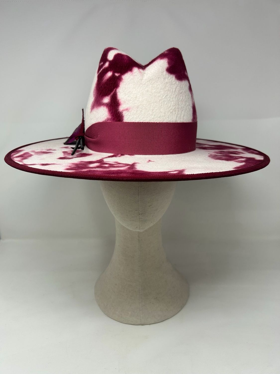 Raspberry Truffle Split Crown Styler