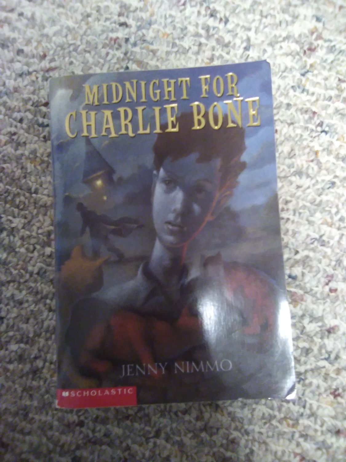 Midnight for Charlie Bone(*Tara&#39;s Pick)