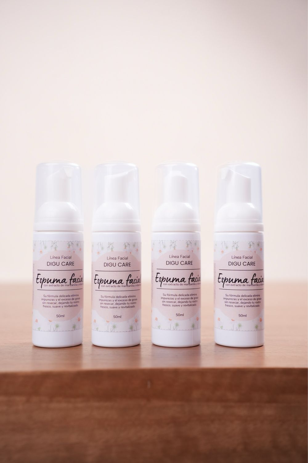 ESPUMA FACIAL CON EXTRACTO DE MANZANILLA Y VITAMINA E 50ml