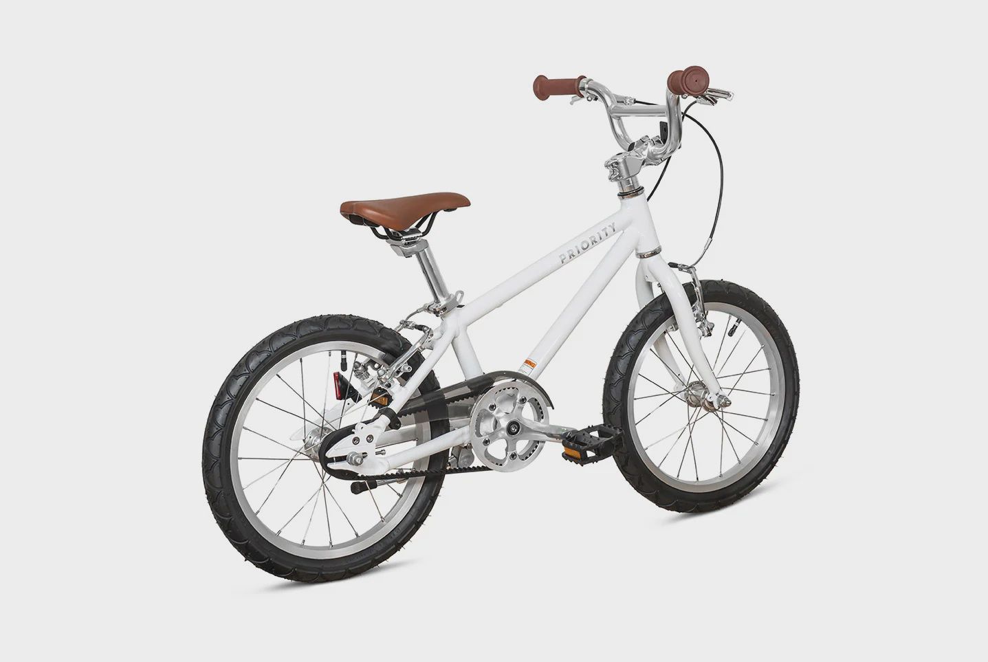 Start 16, Colour: White