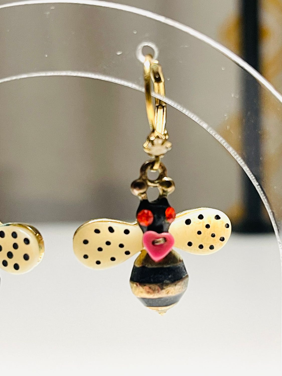 Vtg. Bumble Bee earrings