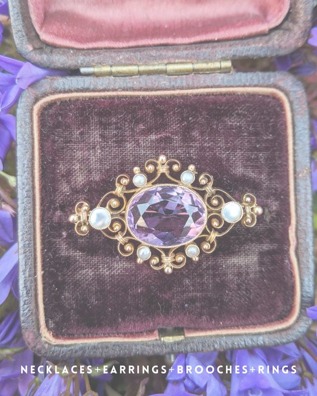 vintage jewelry