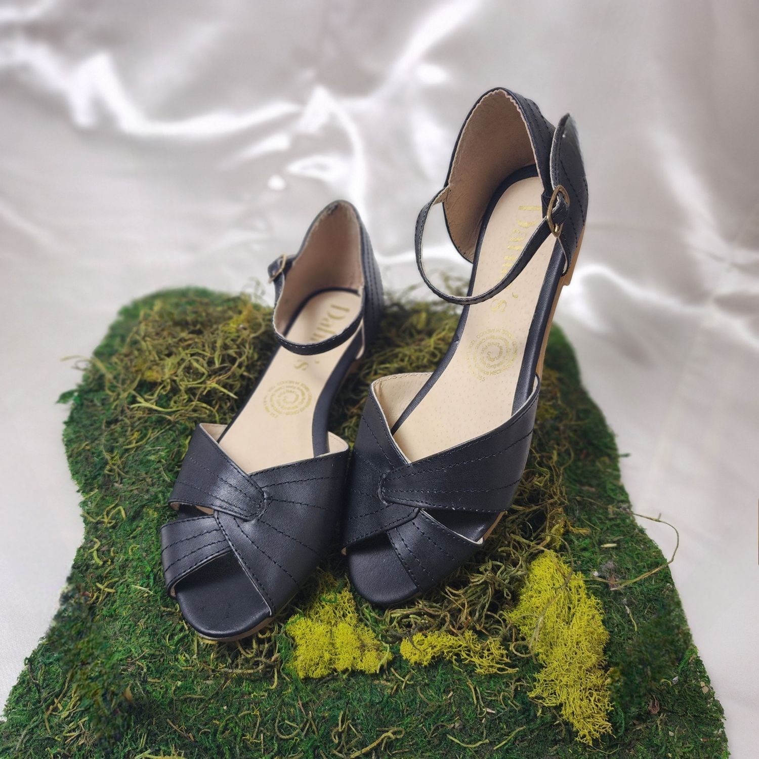 DANIA (Midnight Black)