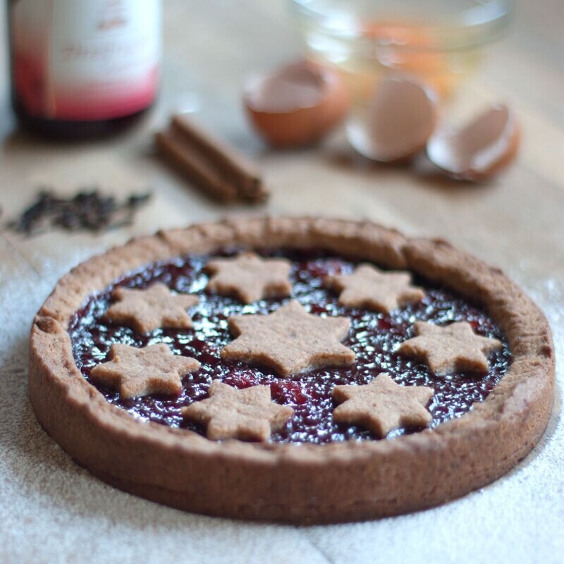 Linzertorte mit Sternen (20 cm)