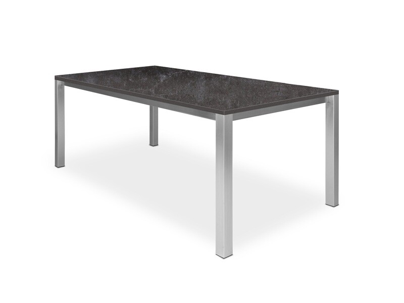 Gartentisch mit Platte Dekton Laos 20 mm inkl. Tischgestell