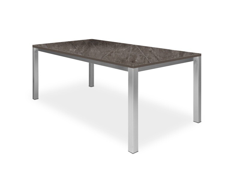Gartentisch mit Platte Dekton Kira 20 mm inkl. Tischgestell