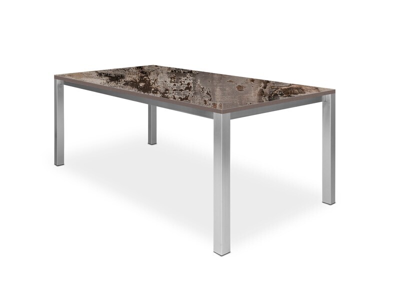 Gartentisch mit Platte Dekton Trilium 20 mm inkl. Tischgestell
