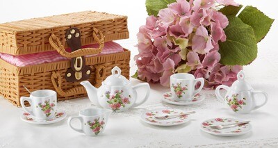 Daisy Porcelain Tea Set with Basket