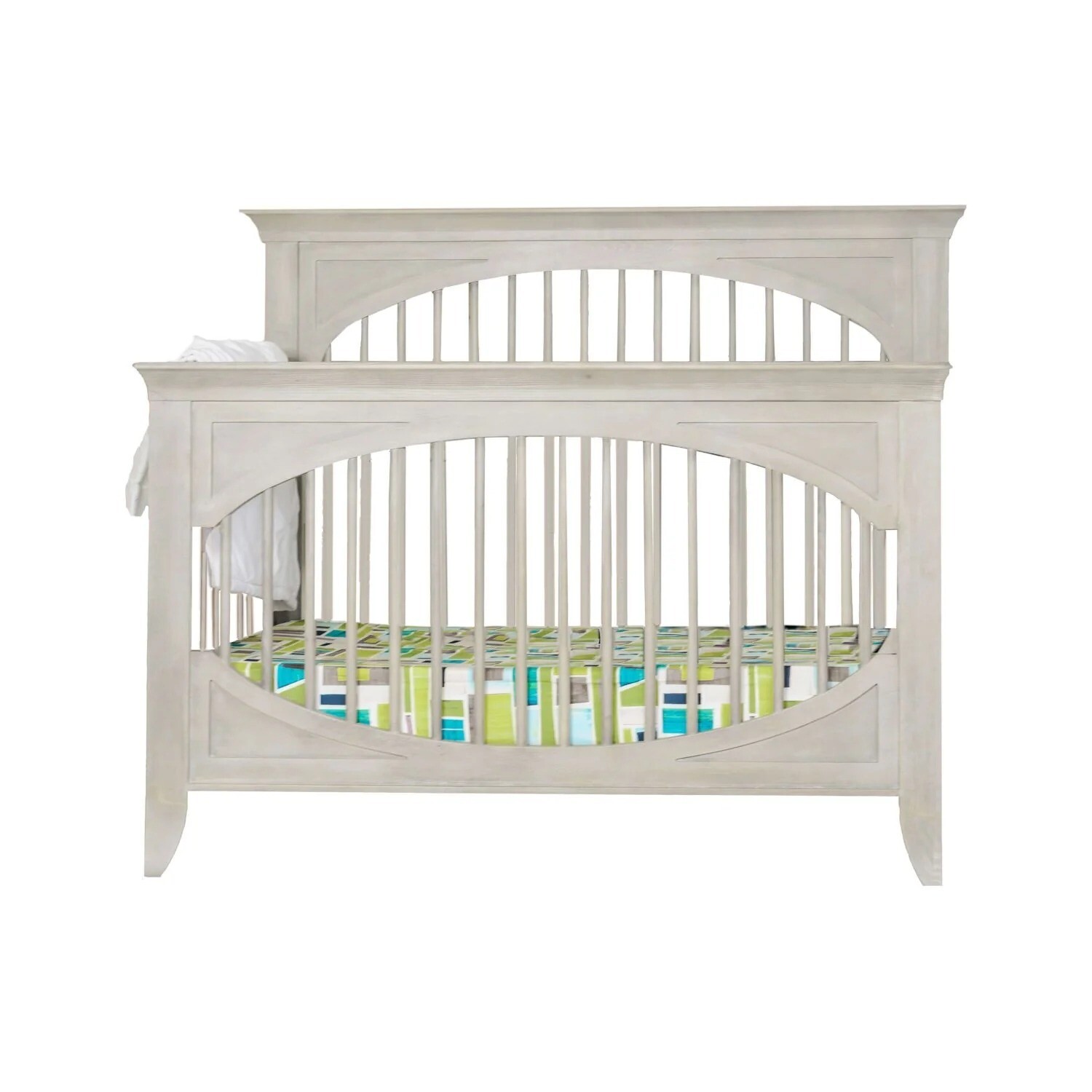 Cameo Oval Convertible Crib