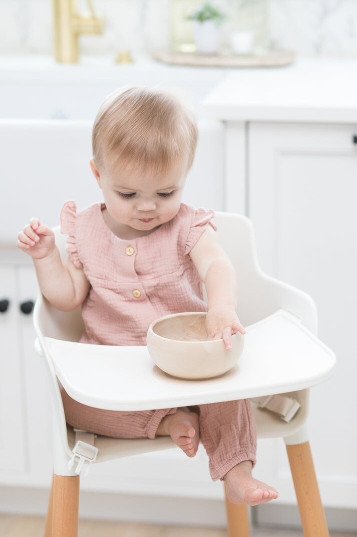 Bella Tunno Suction Bowl - Wood