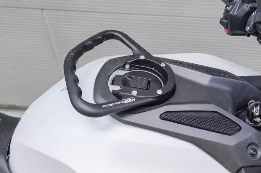 YAMAHA MT09 2024-2025 HANDLE