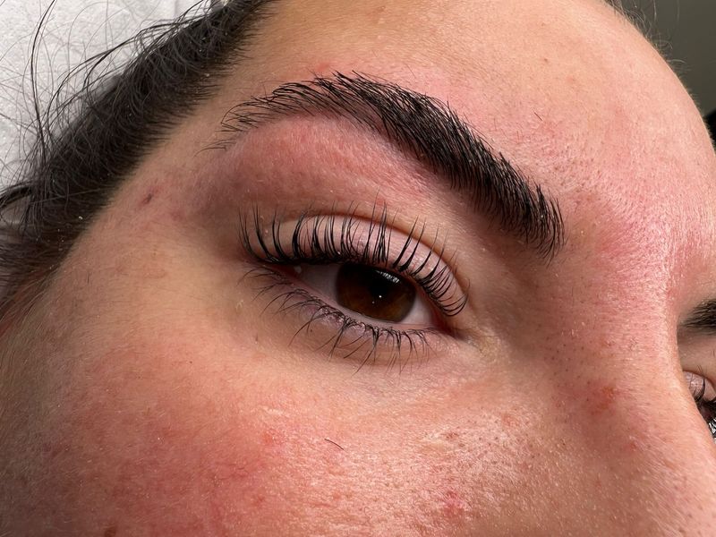 Formación Lifting de pestañas + Laminado de cejas con tinte