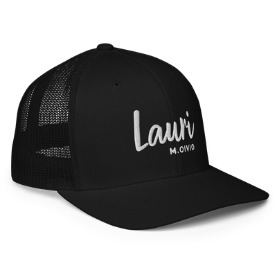 Who&#39;s Lauri? Closed-back trucker cap