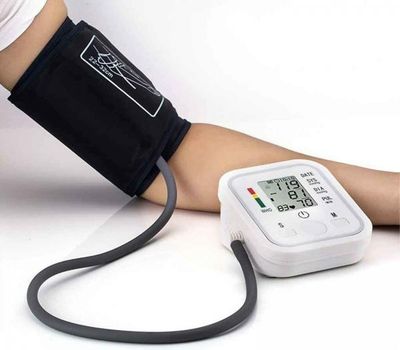 Misuratore Pressione Sanguigna Elettronico Braccio Automatico Sfigmomanometro