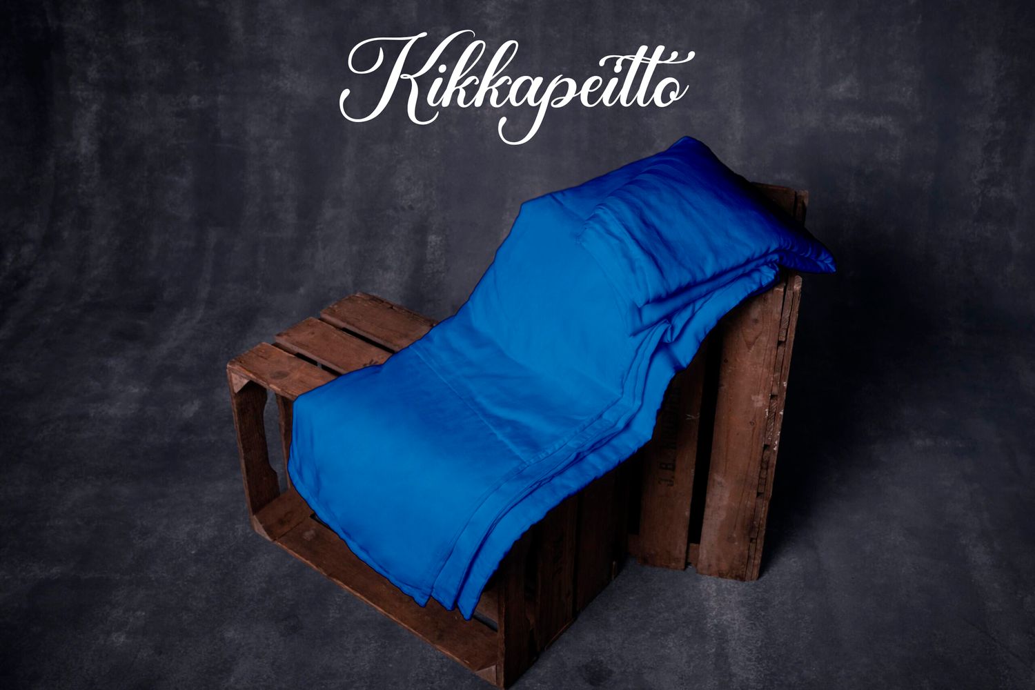 Kikkapeitto (sininen) noin 150 cm x 200 cm petaushelmalla (noin 35 cm)