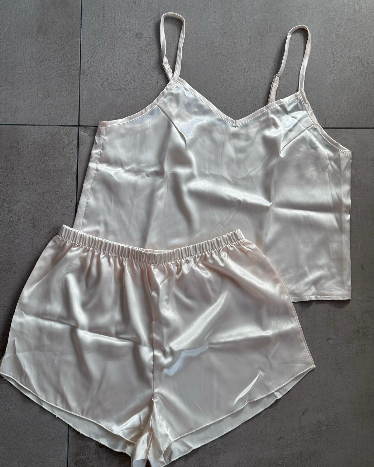 Conjunto Celine Champagne S, M y L