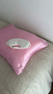 Funda almohada de seda + Antifaz