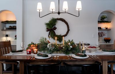 Lush Holiday Tablerunner