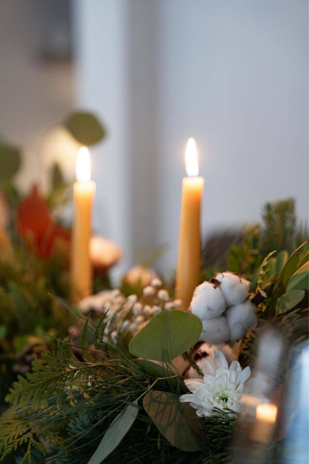 Lush Holiday Tablerunner