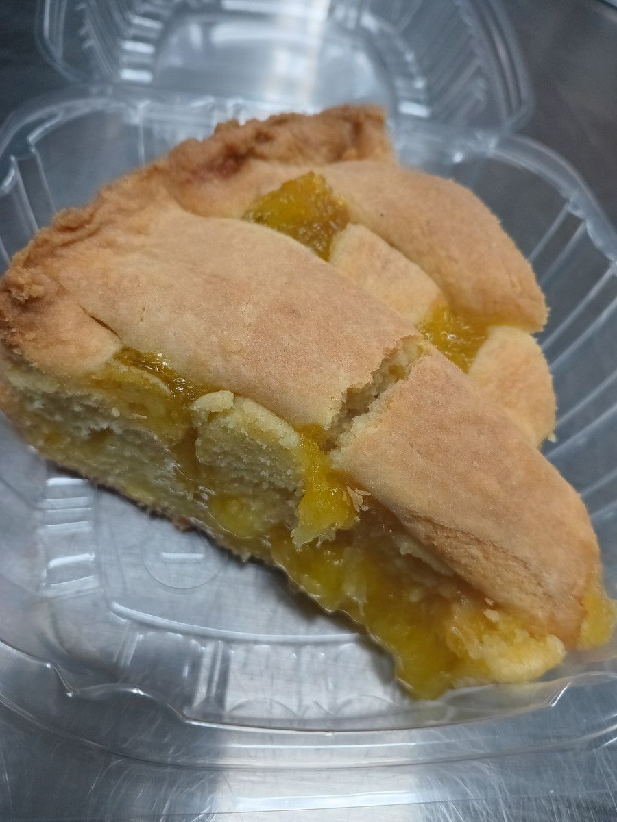 Bahamian Pineapple Tart 8"