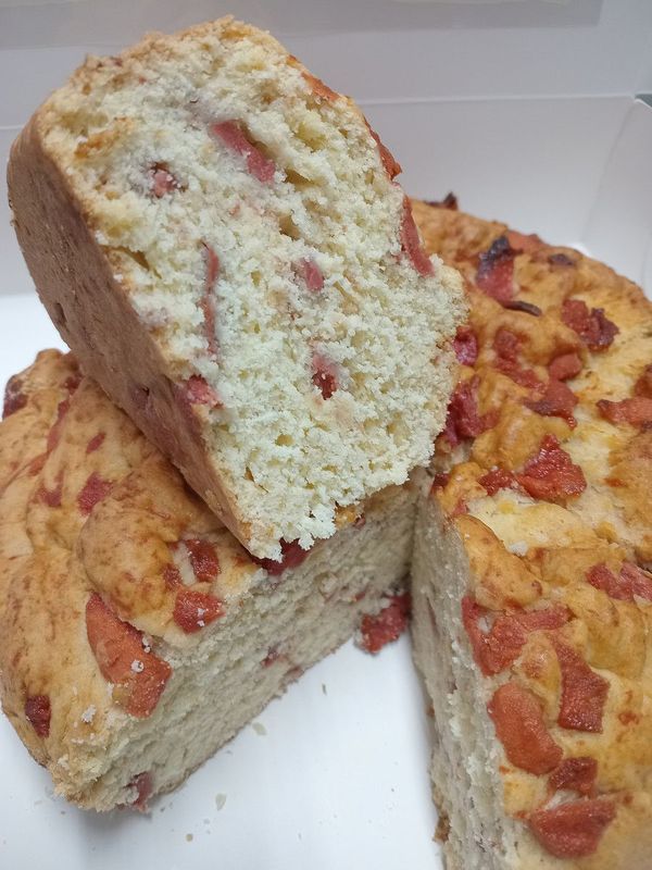 Guava Johnny Cake 8"