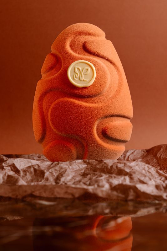 Oeuf signature flamme (noir, gianduja, orange)