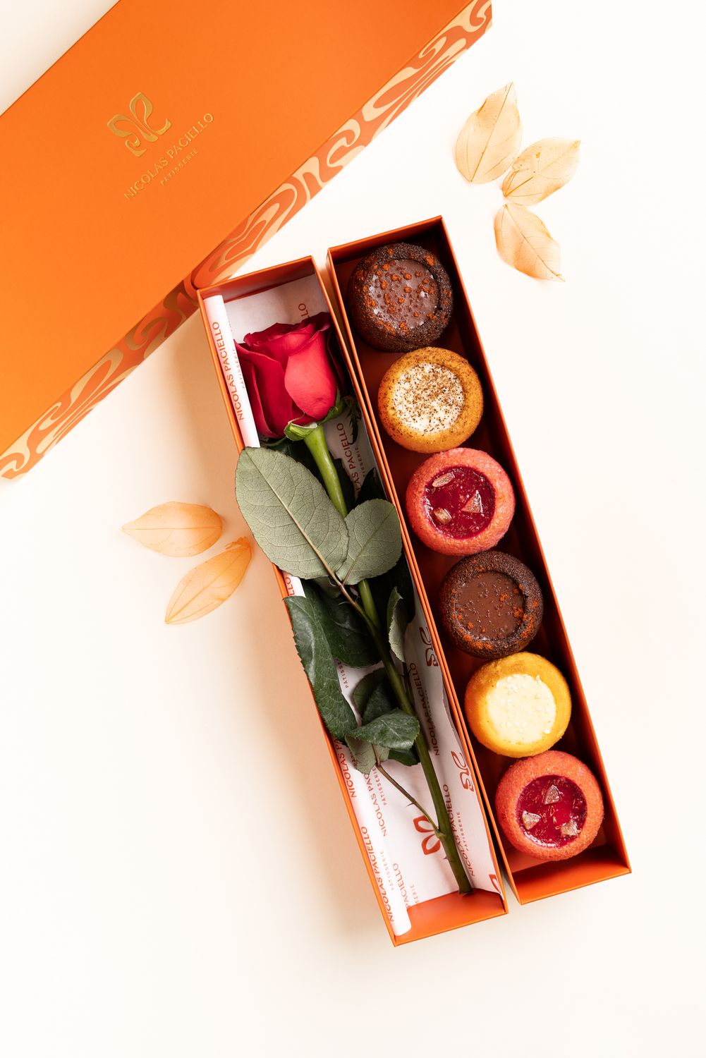 Coffret de Mini M Saint-Valentin composé d'une rose rouge