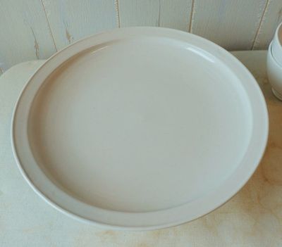 Platos Llanos De Cerámica Diseño Nordico Jolk Beige Lisa