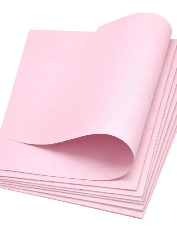 Paquete de 10 cartulinas en tono rosa pastel.