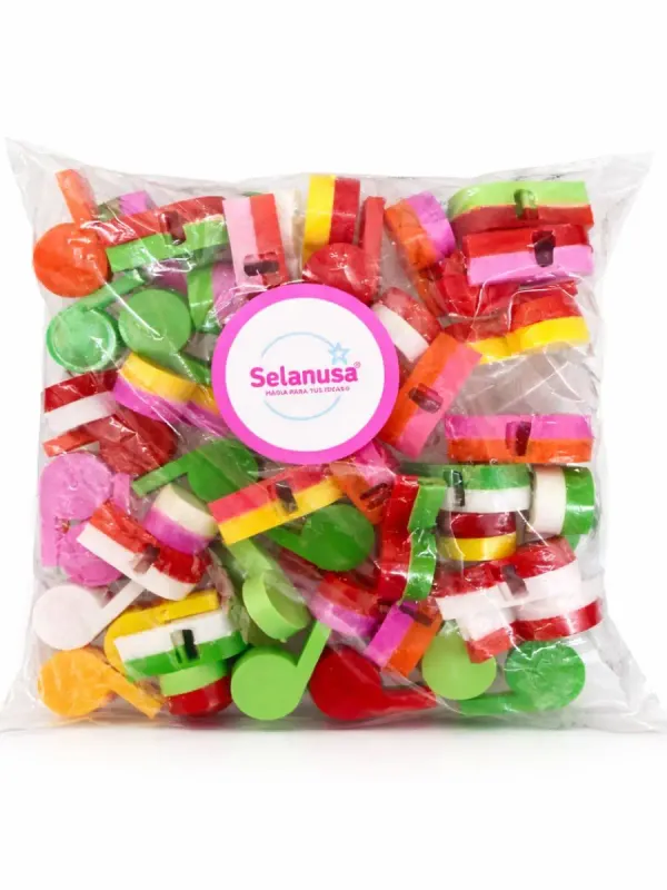 Paquete de 50 silbatos económicos marca Selanusa al mayoreo.