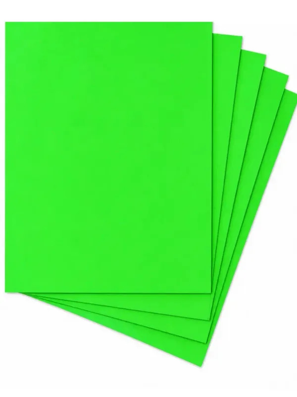 Paquete de 10 cartulinas fluorescentes color verde para mayoreo.