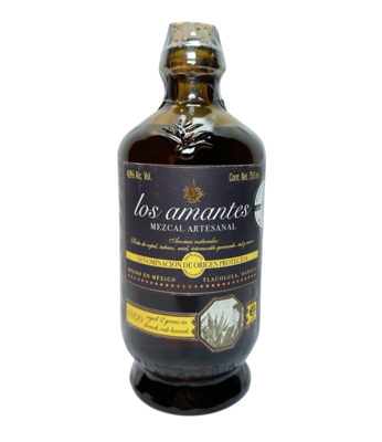 Los Amantes Mezcal Anejo NV 750 mL