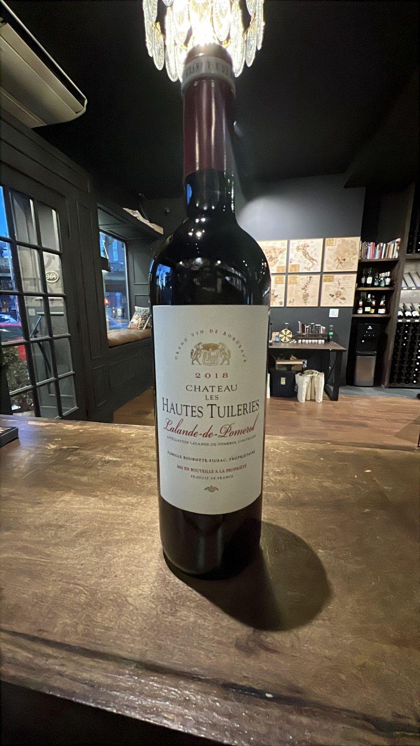 Chateau Les Hautes Tuileries Lalan 750 mL