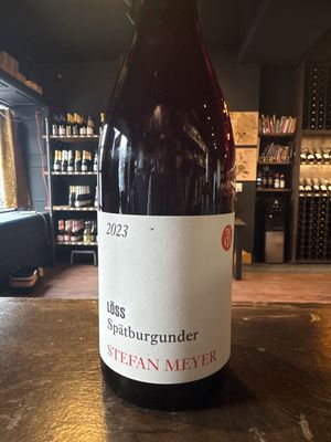 Weingut Stefan Meyer Spatburgunder 750 mL