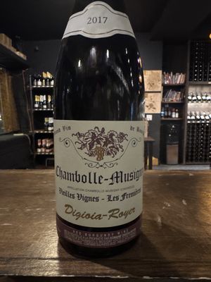 Chambolle-Musigny Digioia Royer Le Fremieres 750 mL