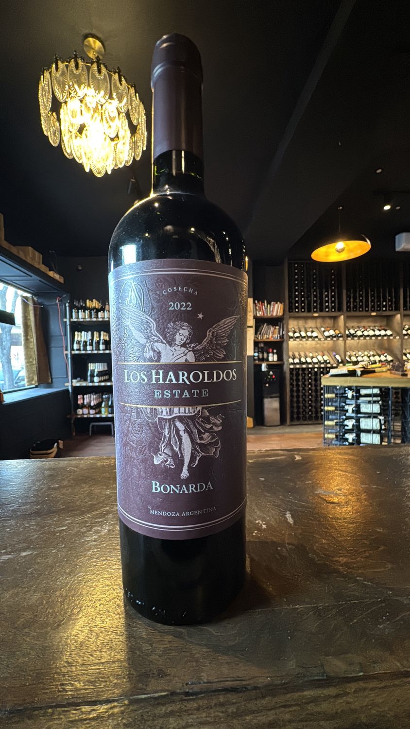 Los Haroldos Estate Bonarda 750 mL