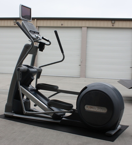 Precor EFX 576i Experience Series w/ TV - Refurbished