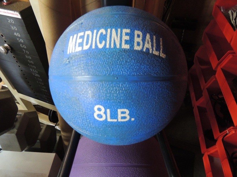 8LB Rubber Medicine Ball