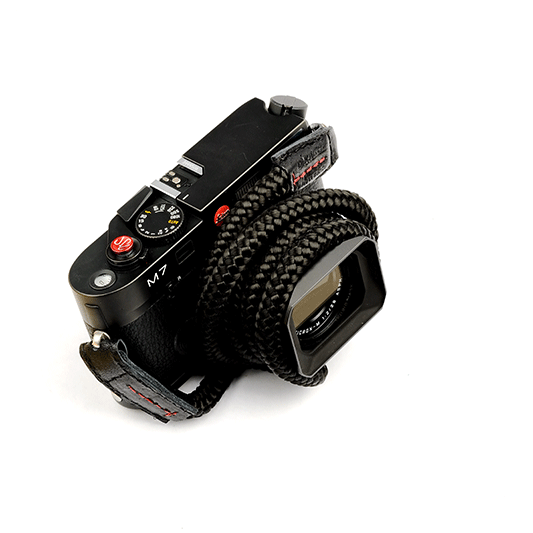 El Capitan Black. Neck Camera Strap