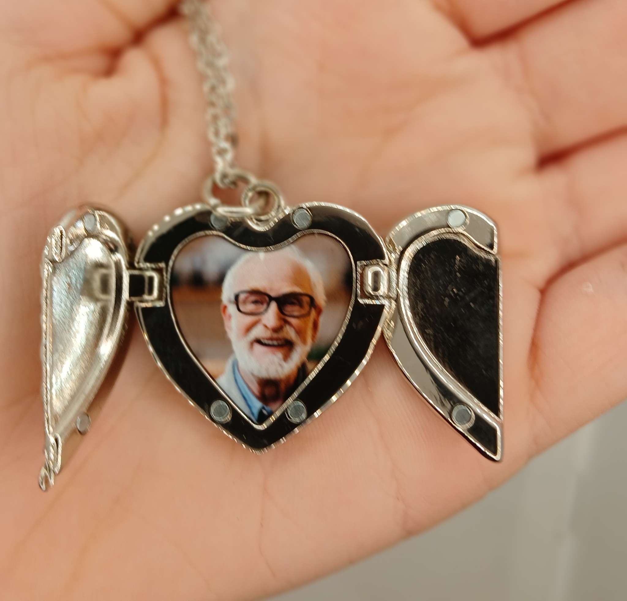 Memory Angel Wings Necklace Photo With Gift Box Heart Opening Wings Necklace