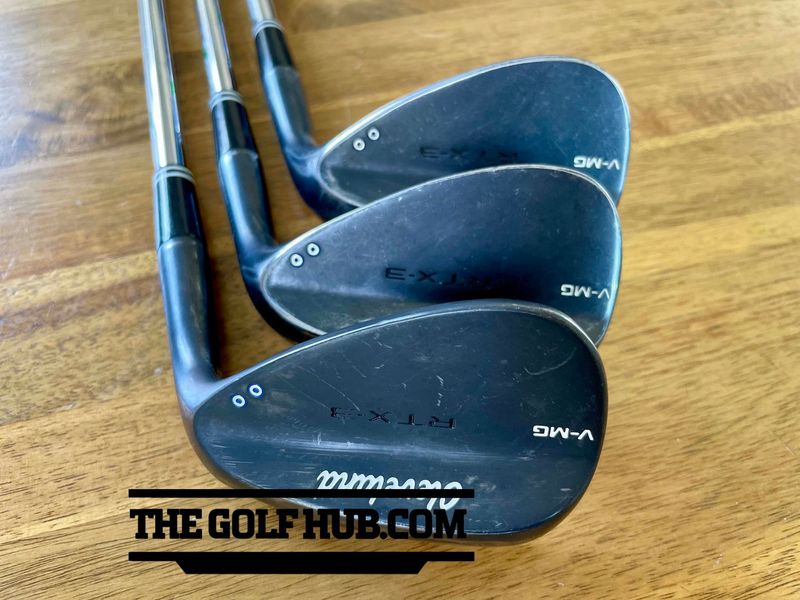 Cleveland RTX-3 V-MG Black Satin 52/58/62 Wedge Set- Dynamic Gold Shafts