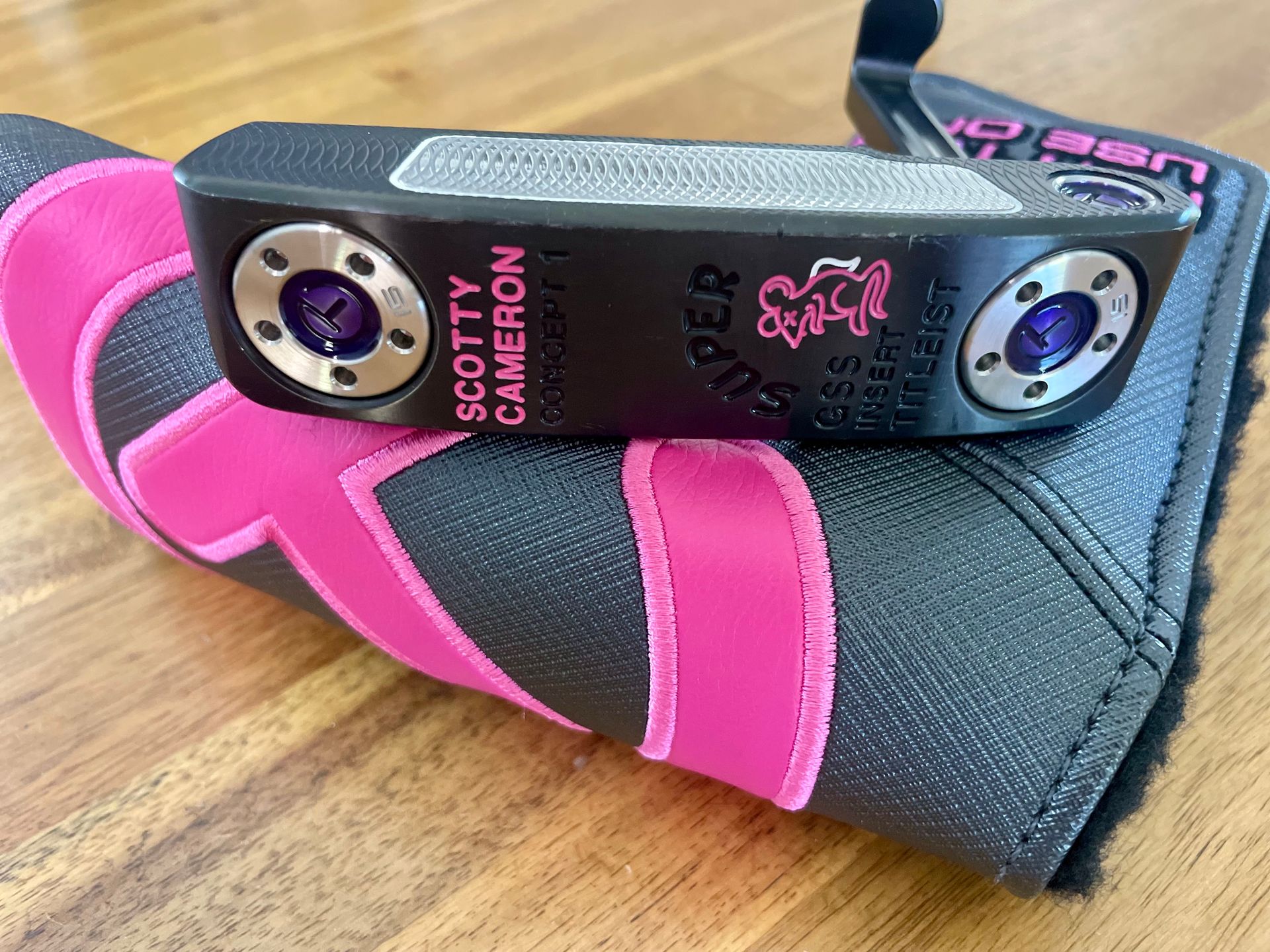 Scotty Cameron Circle T w/ COA Concept I Super Rat 34.5in Putter- Pink Tour Only Industrial