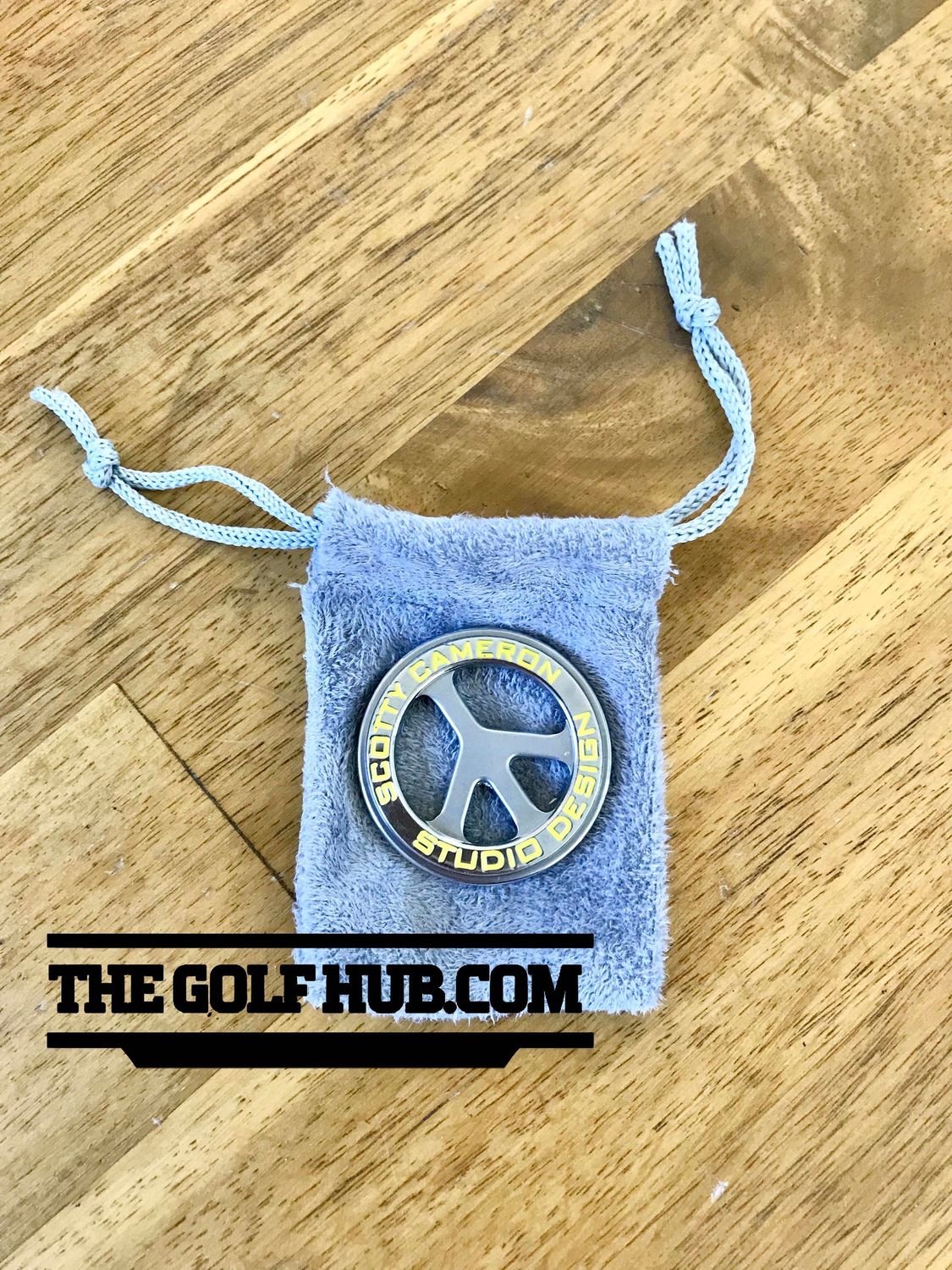 *NEW* Scotty Cameron Round Studio Design Yellow Peace and Pars Ball Marker
