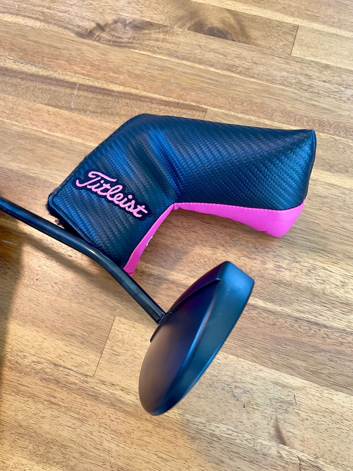 SCOTTY CAMERON FUTURA 5MB 日本限定500本 レア品 Scotty Cameron Cameron & Crown Futura 5MB Putter - MINT