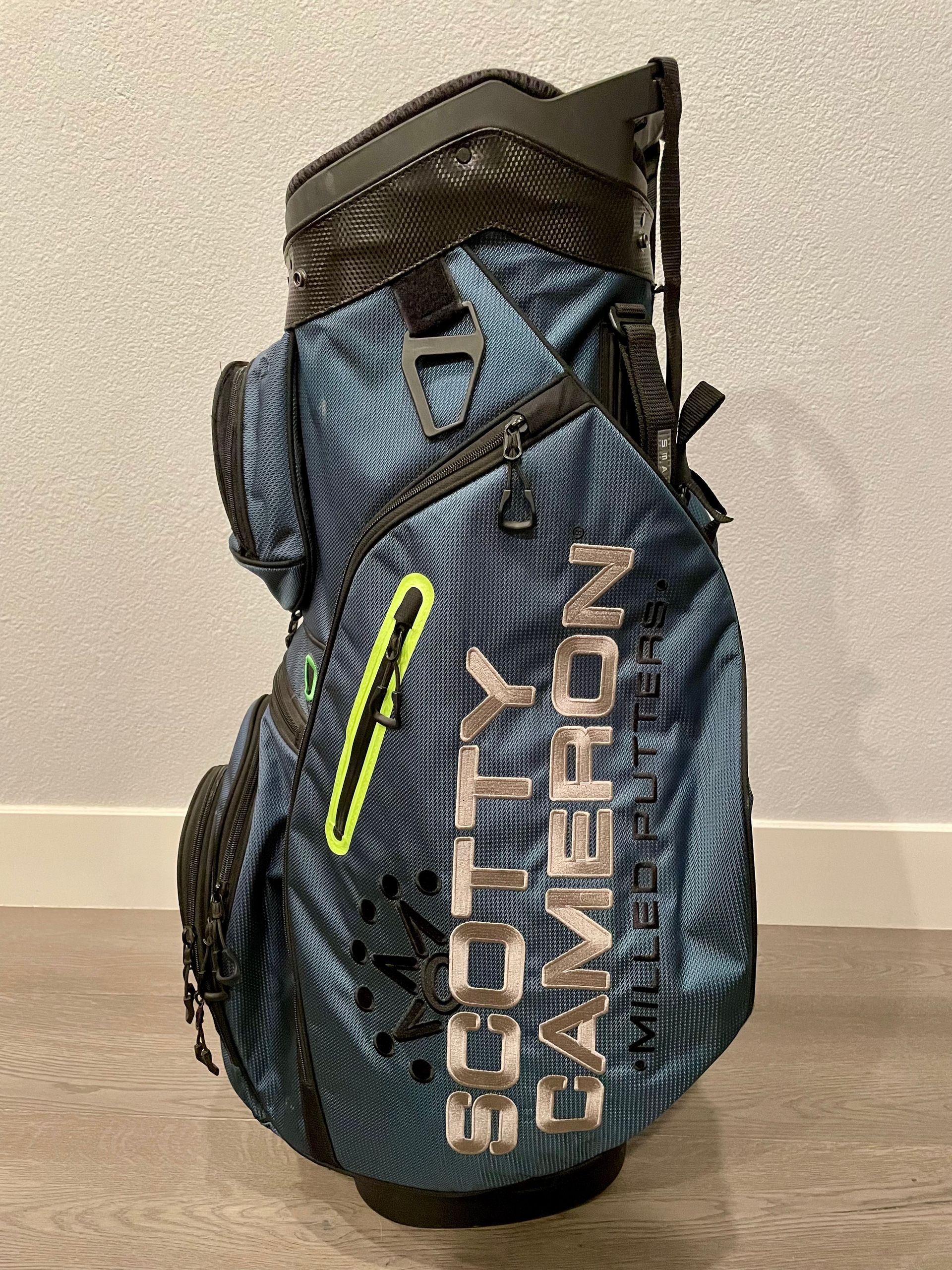 Scotty Cameron 2021 Circle T British Open Blue/Lime Green Explorer Cart Bag