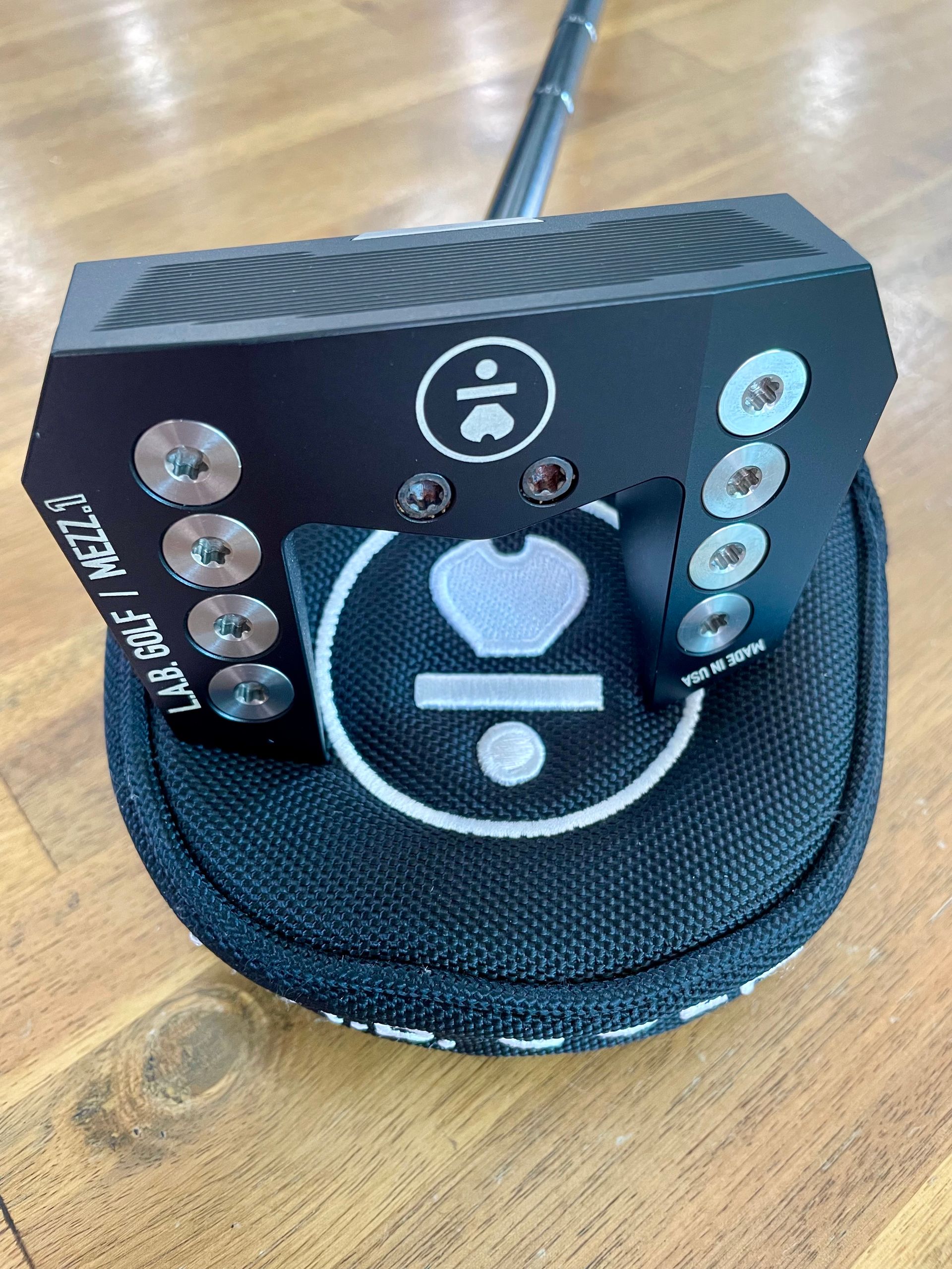 *PRISTINE* LAB Golf MEZZ.1 Black Head Center Shaft 34in Putter-Black Shaft