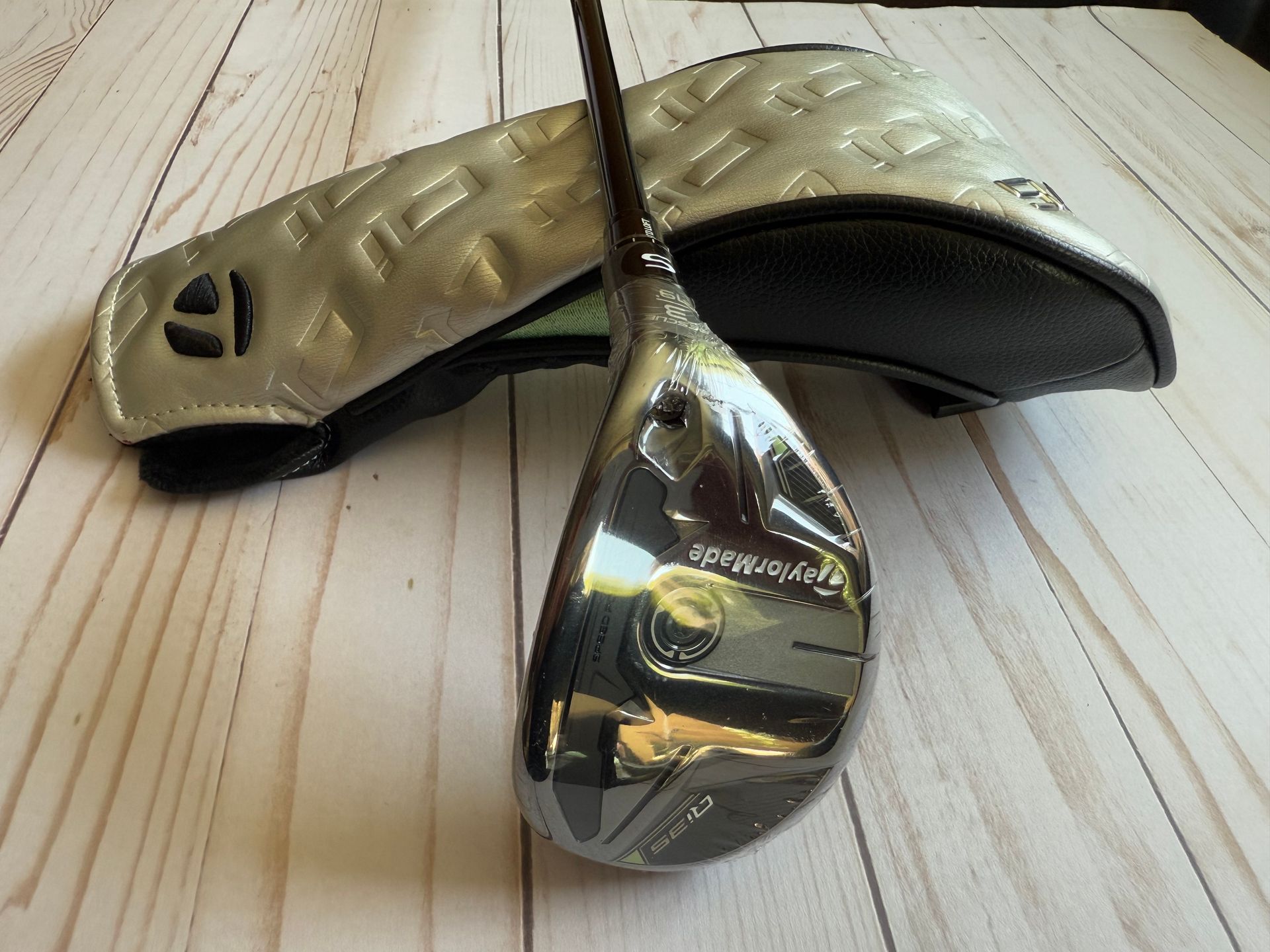 *NEW* TaylorMade Qi35 19* 3H Rescue Hybrid- Ventus HB 6R Non VeloCore Shaft