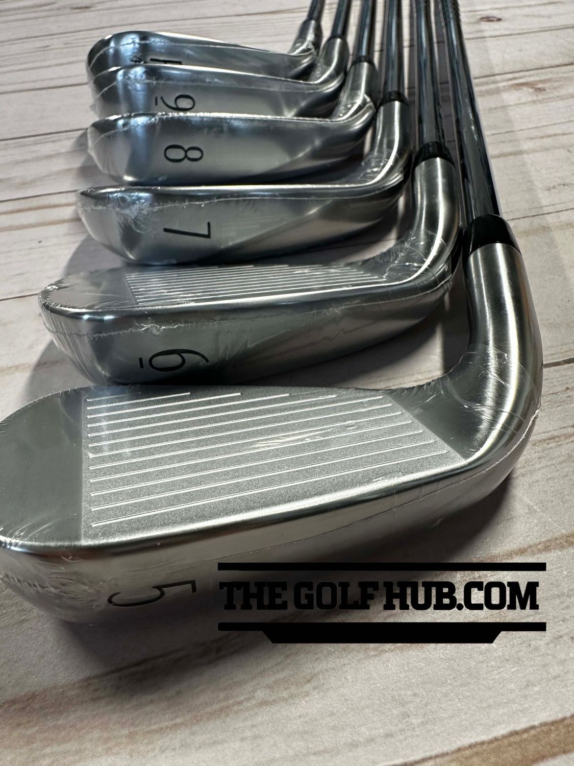 *NEW* Titleist T350 2025 5-P (6pcs) Iron Set- AMT Red S