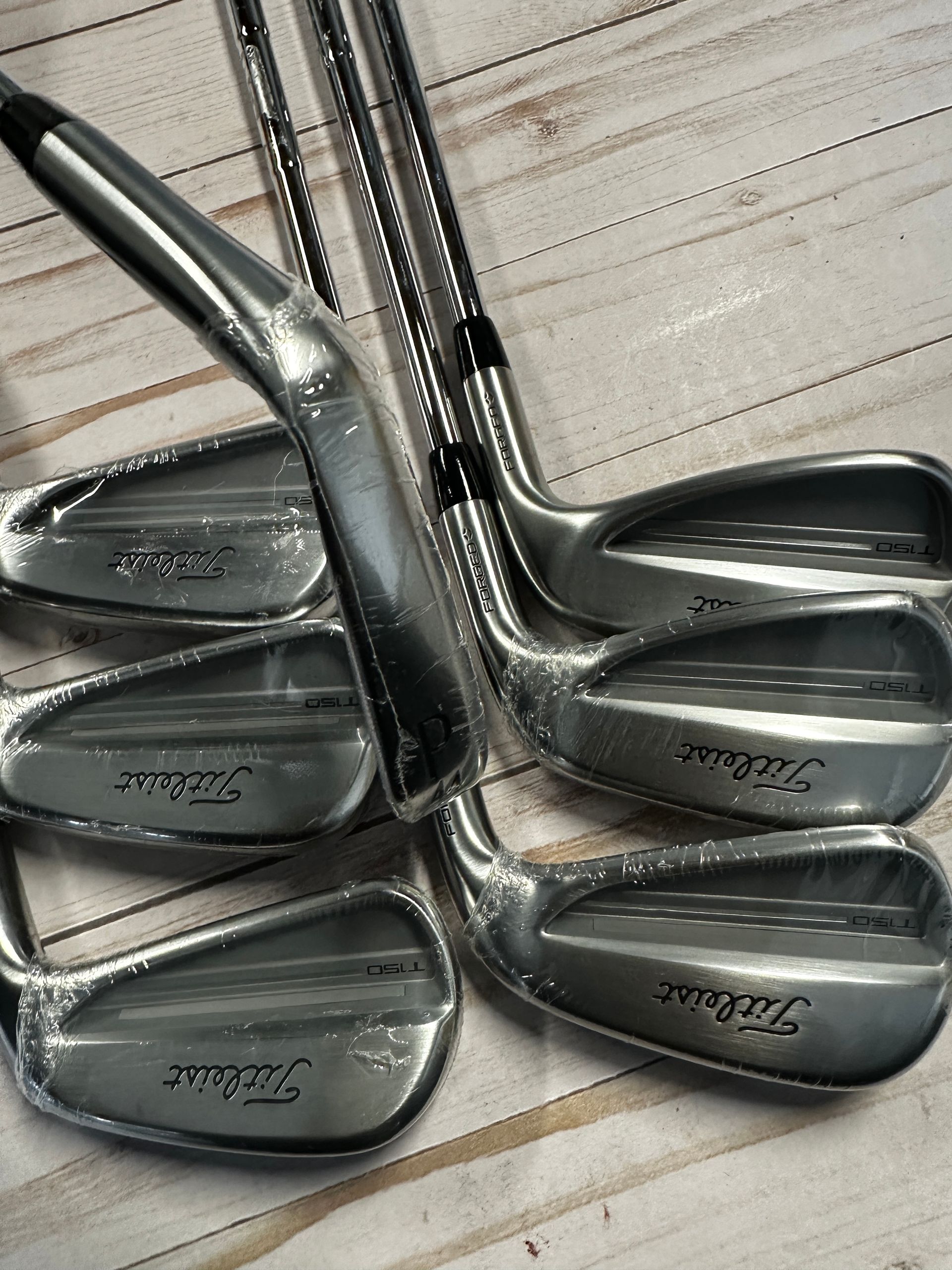 *NEW* Titleist T150 2025 4-P (7pcs) Iron Set- True Temper AMT Silver